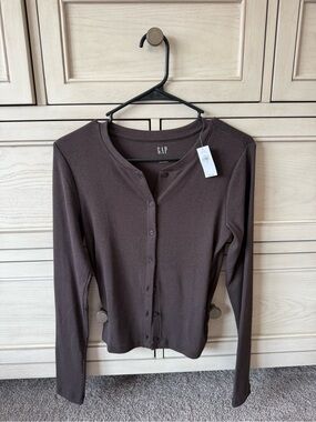 GAP Women's Long-Sleeve Button-Front Top in Dark Brown